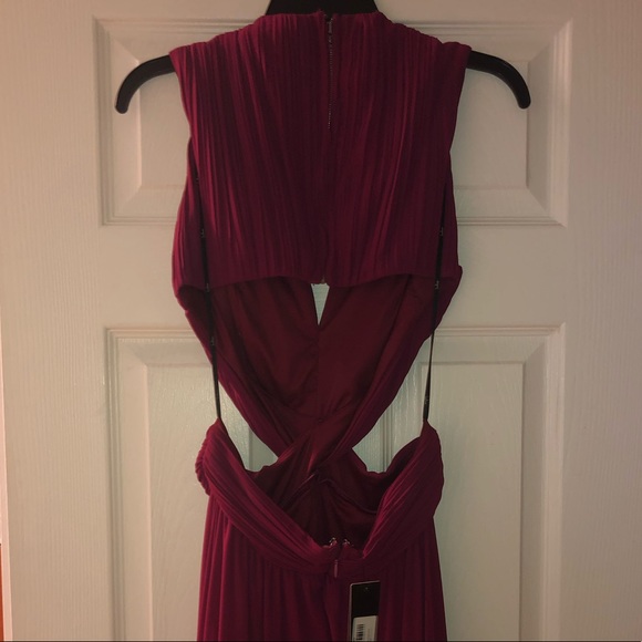 Lulu’s Grecian Cut-Out Gown - Picture 12 of 16